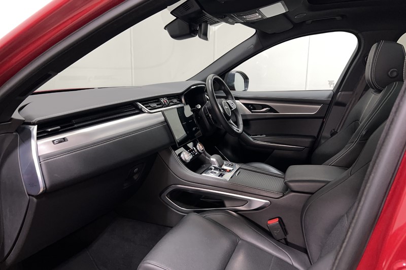 2023 (23) JAGUAR F-PACE 2.0 D200 R-Dynamic SE Black 5dr Auto AWD 5401314