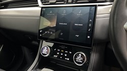 2023 (23) JAGUAR F-PACE 2.0 D200 R-Dynamic SE Black 5dr Auto AWD 5401305