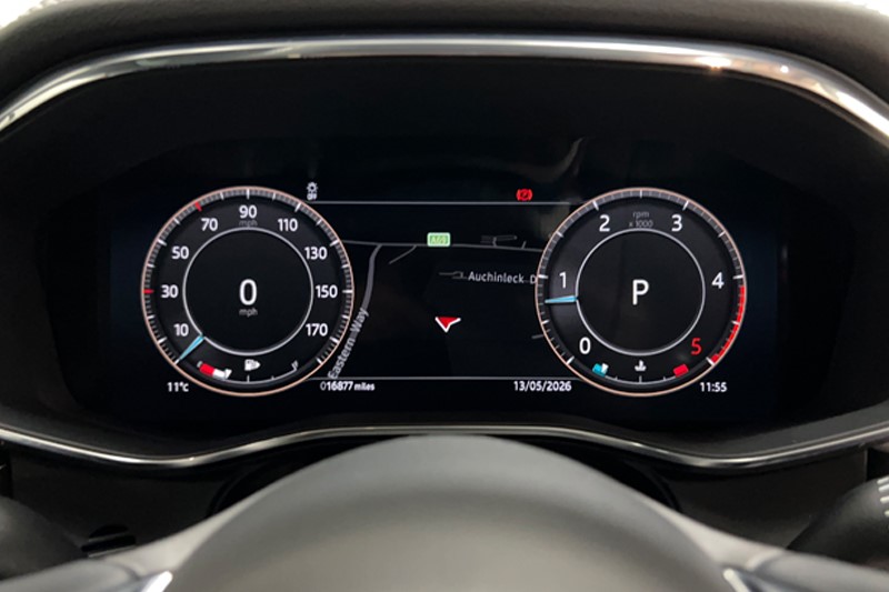 2023 (23) JAGUAR F-PACE 2.0 D200 R-Dynamic SE Black 5dr Auto AWD 5401303