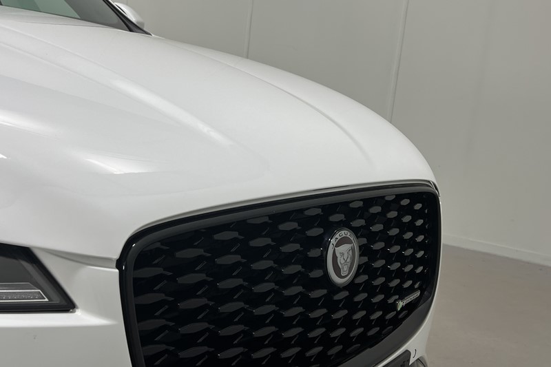 2022 (22) JAGUAR F-PACE 2.0 P400e R-Dynamic SE Black 5dr Auto AWD 5383547