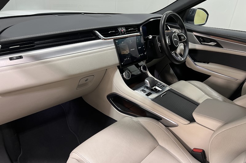 2022 (22) JAGUAR F-PACE 2.0 P400e R-Dynamic SE Black 5dr Auto AWD 5383533