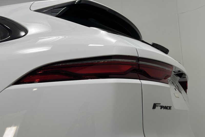 2022 (22) JAGUAR F-PACE 2.0 P400e R-Dynamic SE Black 5dr Auto AWD 5383540