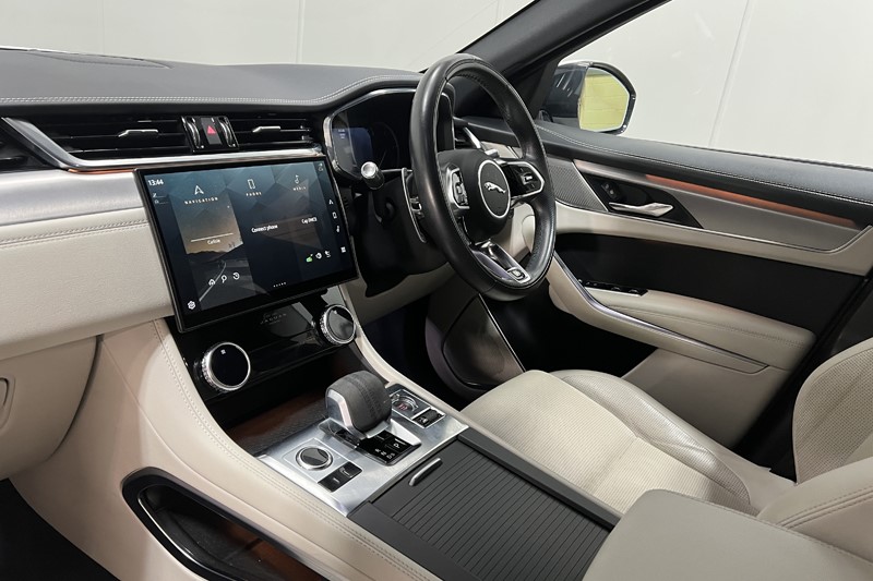 2022 (22) JAGUAR F-PACE 2.0 P400e R-Dynamic SE Black 5dr Auto AWD 5383534