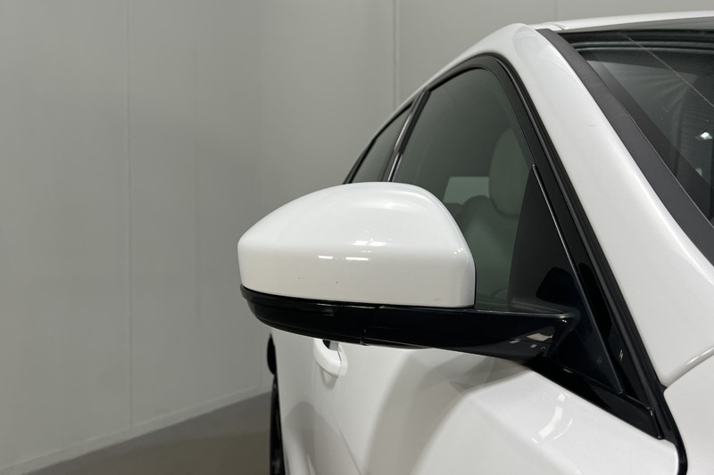 2022 (22) JAGUAR F-PACE 2.0 P400e R-Dynamic SE Black 5dr Auto AWD 5383544