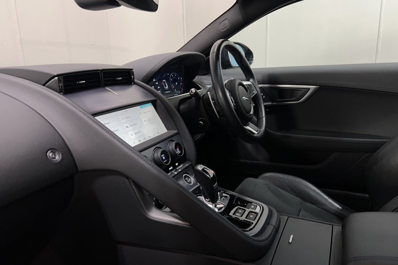 2023 (23) JAGUAR F-TYPE 2.0 P300 R-Dynamic 2dr Auto 5413206