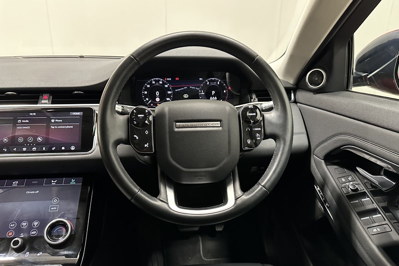 2020 (70) LAND ROVER RANGE ROVER EVOQUE 2.0 D180 SE 5dr Auto 5418255