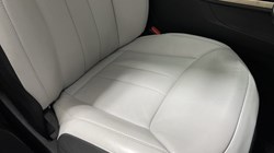 2023 (23) LAND ROVER RANGE ROVER SPORT 3.0 D300 Dynamic SE 5dr Auto 5400460