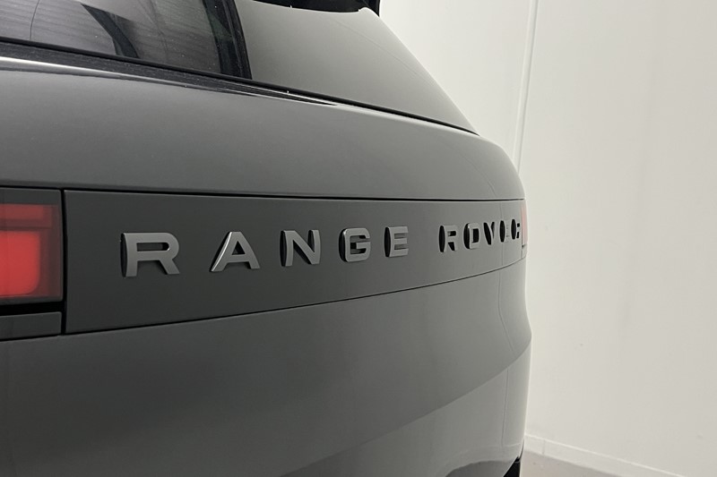 2024 (24) LAND ROVER RANGE ROVER SPORT 3.0 P460e Dynamic SE 5dr Auto 5395500