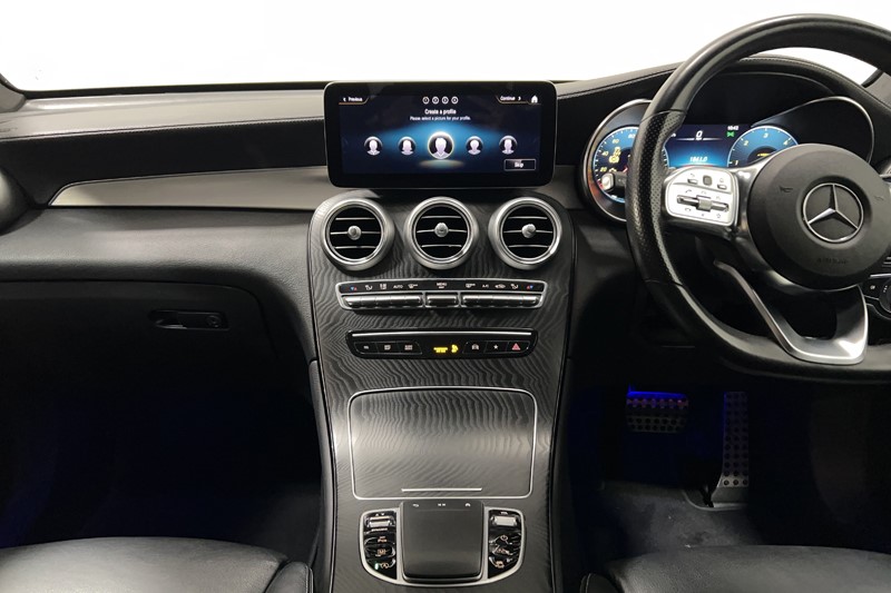 2021 (21) MERCEDES-BENZ GLC 220d 4Matic AMG Line Premium 5dr 9G-Tronic 5417928