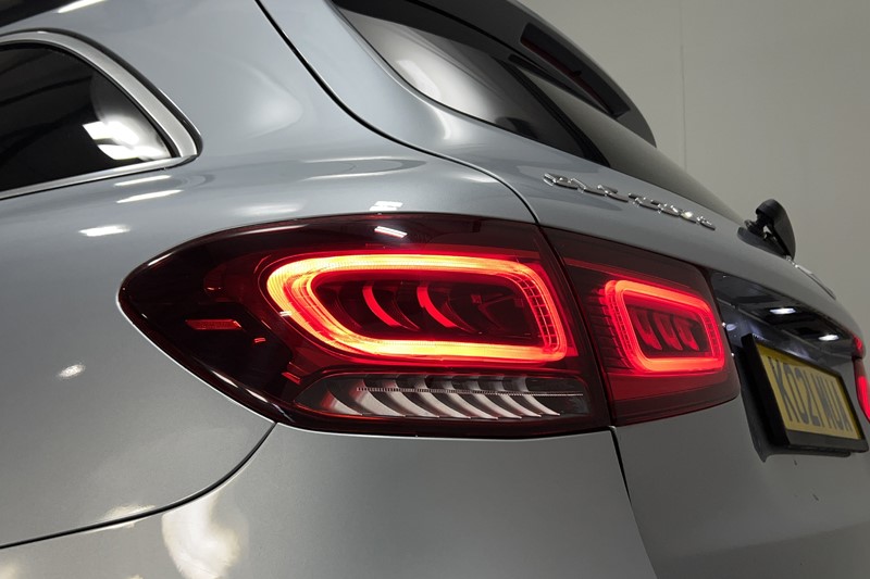 2021 (21) MERCEDES-BENZ GLC 220d 4Matic AMG Line Premium 5dr 9G-Tronic 5417968