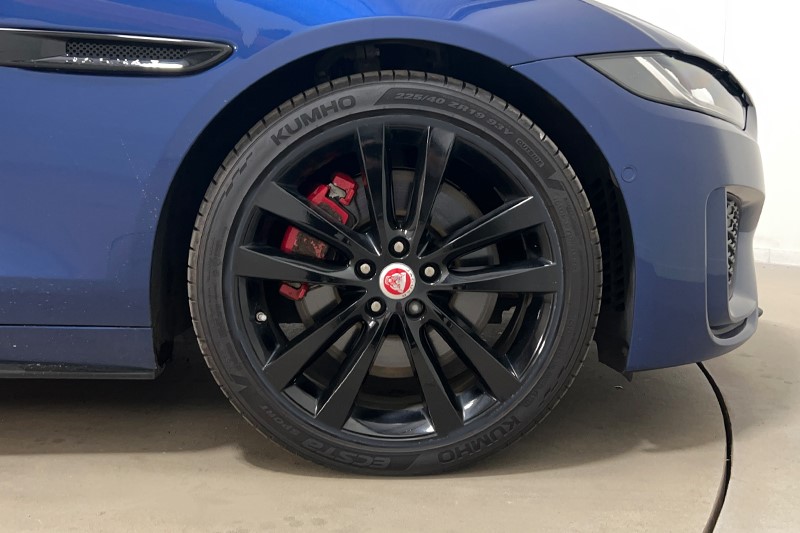 2021 (71) JAGUAR XE 2.0 D200 R-Dynamic Black 4dr Auto 5430006