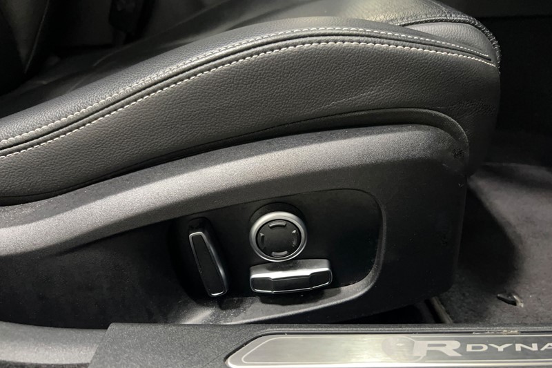 2021 (71) JAGUAR XE 2.0 D200 R-Dynamic Black 4dr Auto 5430014
