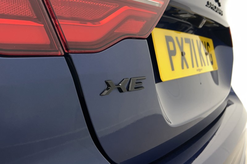 2021 (71) JAGUAR XE 2.0 D200 R-Dynamic Black 4dr Auto 5430043