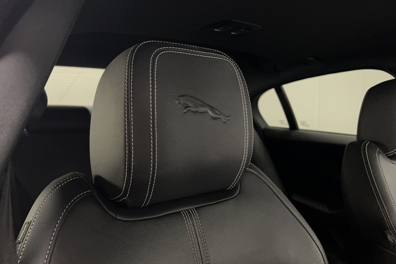 2021 (71) JAGUAR XE 2.0 D200 R-Dynamic Black 4dr Auto 5430017
