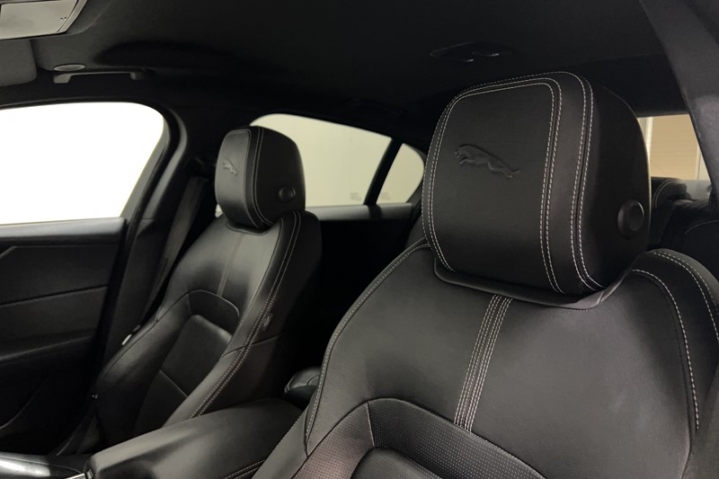 2021 (71) JAGUAR XE 2.0 D200 R-Dynamic Black 4dr Auto 5430035