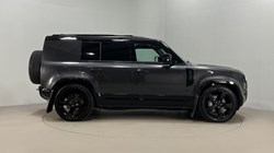 2025 (75) LAND ROVER COMMERCIAL DEFENDER 3.0 D350 Hard Top X-Dynamic HSE Auto 5404639