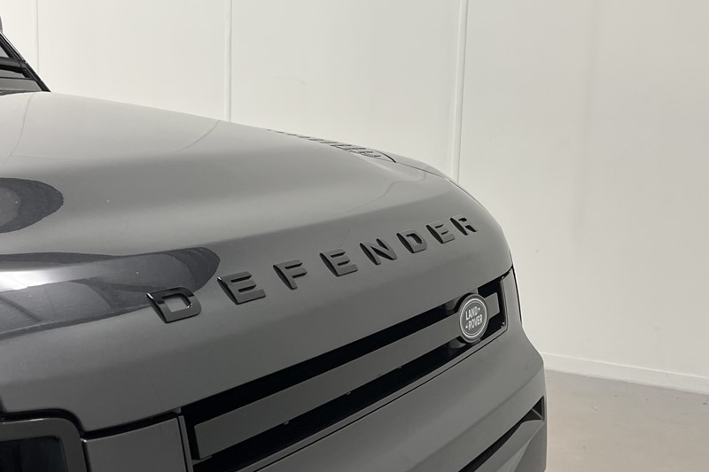 2025 (75) LAND ROVER COMMERCIAL DEFENDER 3.0 D350 Hard Top X-Dynamic HSE Auto 5404691