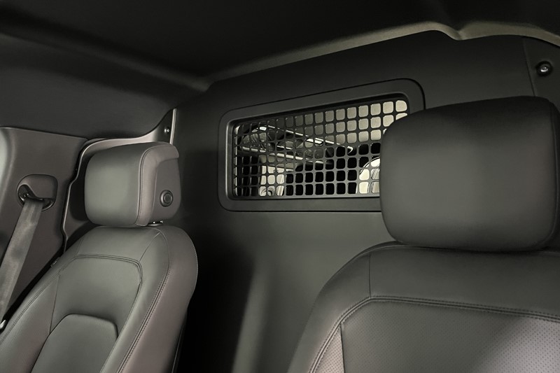 2025 (75) LAND ROVER COMMERCIAL DEFENDER 3.0 D350 Hard Top X-Dynamic HSE Auto 5404644
