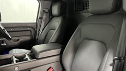 2025 (75) LAND ROVER COMMERCIAL DEFENDER 3.0 D350 Hard Top X-Dynamic HSE Auto 5404676