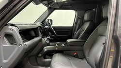 2025 (75) LAND ROVER COMMERCIAL DEFENDER 3.0 D350 Hard Top X-Dynamic HSE Auto 5404637