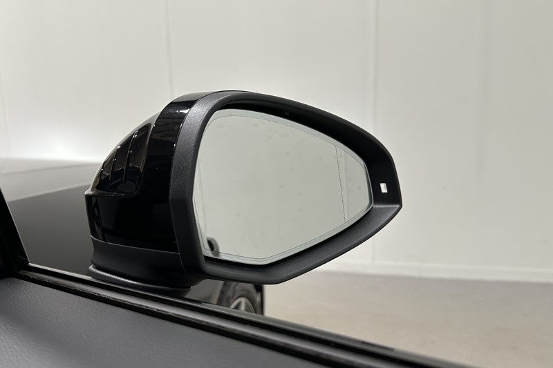 2022 (22) AUDI A4 35 TFSI Sport Edition 5dr S Tronic 5572602