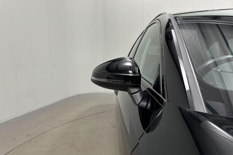 2022 (22) AUDI A4 35 TFSI Sport Edition 5dr S Tronic 5572630