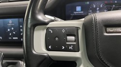 2021 (21) LAND ROVER DEFENDER 3.0 D300 HSE 110 5dr Auto 5427074