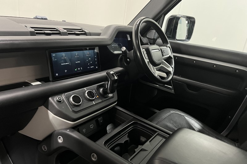 2021 (21) LAND ROVER DEFENDER 3.0 D300 HSE 110 5dr Auto 5427091