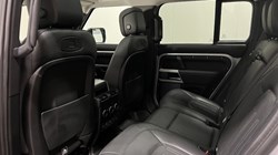 2021 (21) LAND ROVER DEFENDER 3.0 D300 HSE 110 5dr Auto 5427092