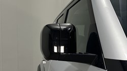 2021 (21) LAND ROVER DEFENDER 3.0 D300 HSE 110 5dr Auto 5427102