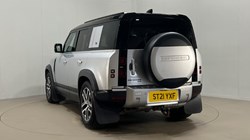 2021 (21) LAND ROVER DEFENDER 3.0 D300 HSE 110 5dr Auto 5427055