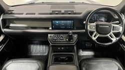 2021 (21) LAND ROVER DEFENDER 3.0 D300 HSE 110 5dr Auto 5427062
