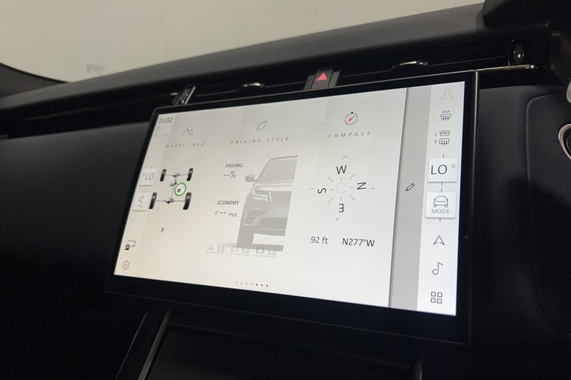 2023 (23) LAND ROVER RANGE ROVER VELAR 2.0 D200 MHEV Dynamic SE 5dr Auto 5430078