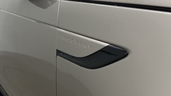 2024 (73) LAND ROVER DISCOVERY 3.0 D300 Dynamic HSE 5dr Auto 5421156