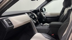 2024 (73) LAND ROVER DISCOVERY 3.0 D300 Dynamic HSE 5dr Auto 5421136