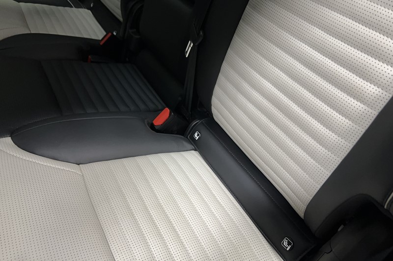 2024 (73) LAND ROVER DISCOVERY 3.0 D300 Dynamic HSE 5dr Auto 5421142
