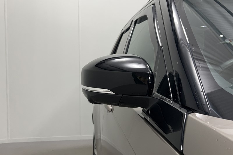 2024 (73) LAND ROVER DISCOVERY 3.0 D300 Dynamic HSE 5dr Auto 5421155