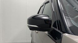 2024 (73) LAND ROVER DISCOVERY 3.0 D300 Dynamic HSE 5dr Auto 5421155