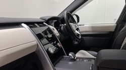 2024 (73) LAND ROVER DISCOVERY 3.0 D300 Dynamic HSE 5dr Auto 5421137