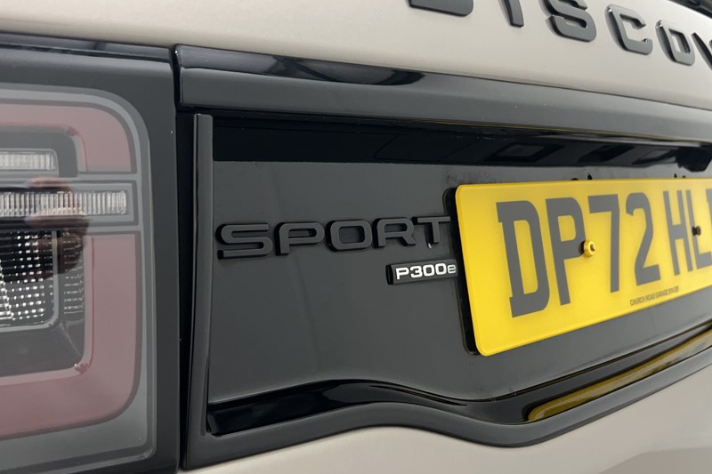 2023 (72) LAND ROVER DISCOVERY SPORT 1.5 P300e R-Dynamic SE 5dr Auto [5 Seat] 5441239
