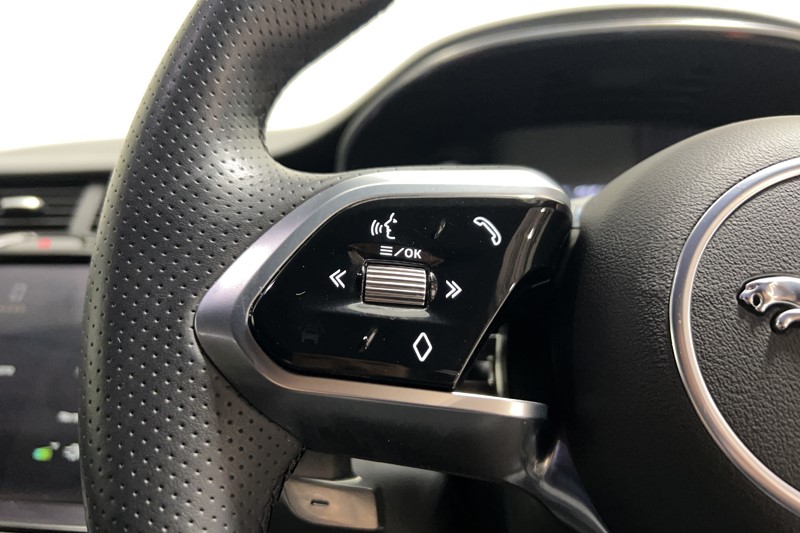 2023 (23) JAGUAR E-PACE 1.5 P300e R-Dynamic S 5dr Auto 5464761