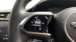 2023 (23) JAGUAR E-PACE 1.5 P300e R-Dynamic S 5dr Auto 5464761