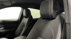 2023 (23) JAGUAR E-PACE 1.5 P300e R-Dynamic S 5dr Auto 5464775