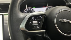 2023 (23) JAGUAR F-PACE 2.0 D200 R-Dynamic SE Black 5dr Auto AWD 5435018