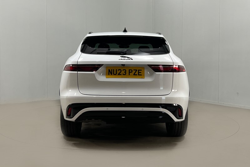 2023 (23) JAGUAR F-PACE 2.0 D200 R-Dynamic SE Black 5dr Auto AWD 5435003