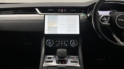 2023 (23) JAGUAR F-PACE 2.0 D200 R-Dynamic SE Black 5dr Auto AWD 5435007