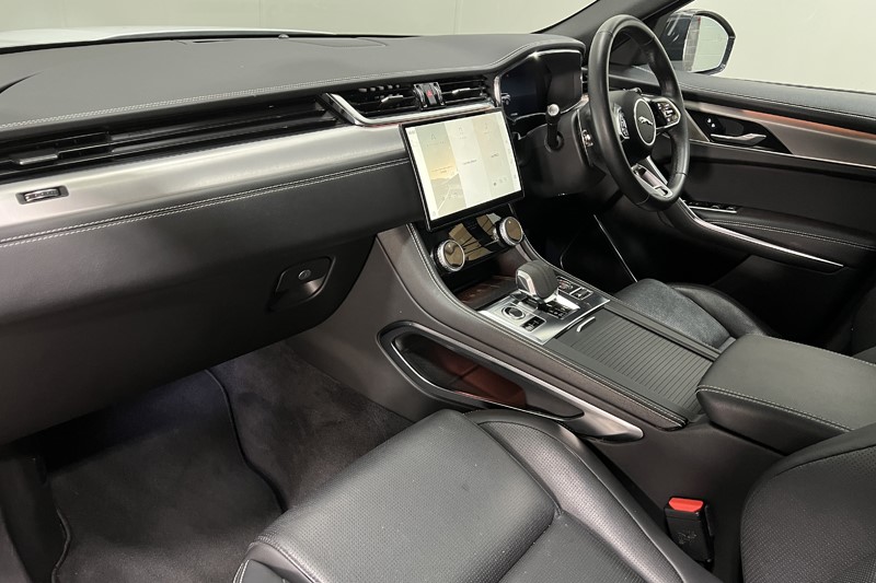 2023 (23) JAGUAR F-PACE 2.0 D200 R-Dynamic SE Black 5dr Auto AWD 5435031