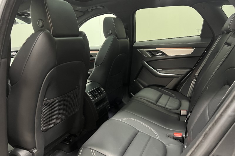 2023 (23) JAGUAR F-PACE 2.0 D200 R-Dynamic SE Black 5dr Auto AWD 5435033