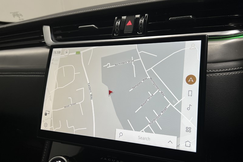 2023 (23) JAGUAR F-PACE 2.0 D200 R-Dynamic SE Black 5dr Auto AWD 5435024