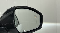 2023 (23) JAGUAR F-PACE 2.0 D200 R-Dynamic SE Black 5dr Auto AWD 5435013